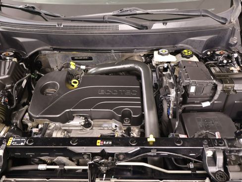 Used 2023 Chevrolet Equinox LT w/ LPO, Floor Liner Package FWD image 18