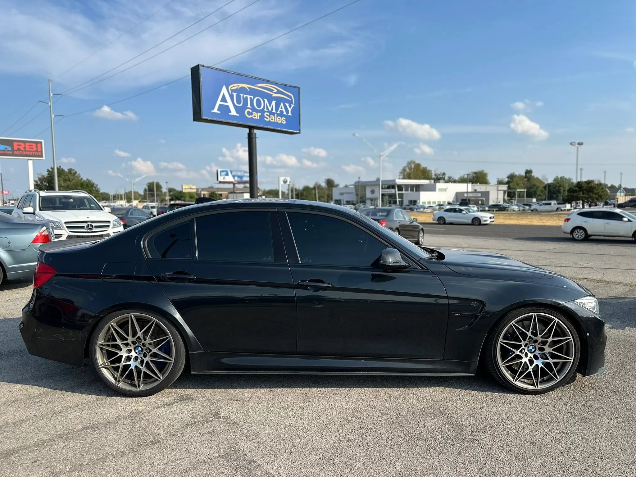 Used 2017 BMW M3 RWD image 5