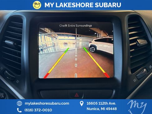 Used 2015 Jeep Cherokee Trailhawk w/ Comfort/Convenience Group image 22