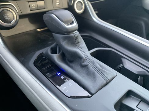 Used 2025 Toyota Grand Highlander AWD image 26