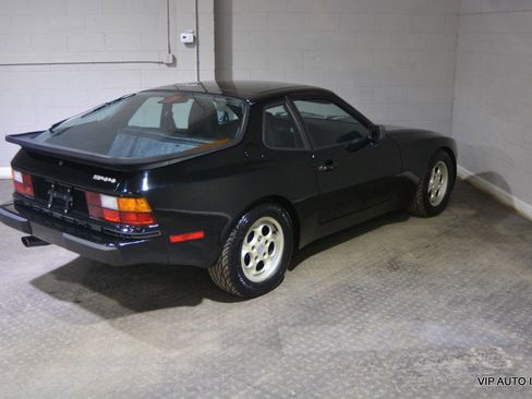Used 1986 Porsche 944 Coupe image 4