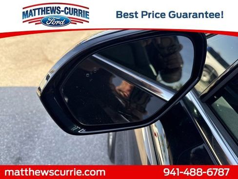 Used 2023 Lincoln Corsair FWD image 8