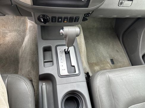 Used 2018 Nissan Frontier SV AWD/4WD image 14