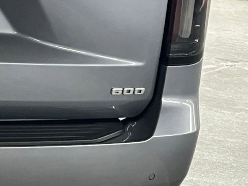 Used 2022 Cadillac Escalade Premium Luxury w/ LPO, Illumination Package image 36