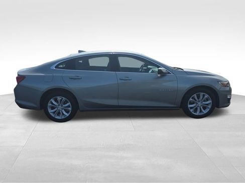 Used 2025 Chevrolet Malibu LT FWD image 7