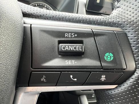 Used 2025 Mitsubishi Outlander SE AWD/4WD image 39