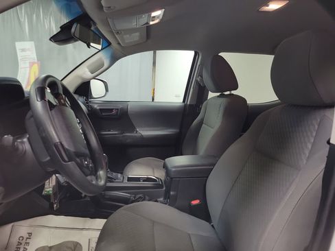 Used 2023 Toyota Tacoma SR image 13
