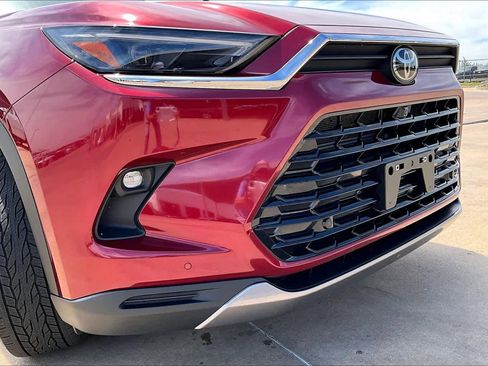 Used 2025 Toyota Grand Highlander AWD Hybrid image 29