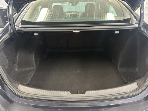 Used 2022 Chevrolet Malibu LS FWD image 21