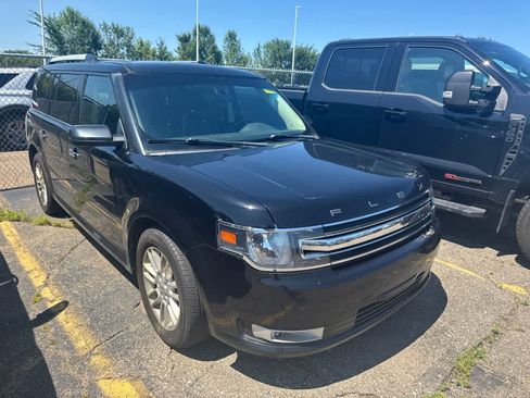 Used 2018 Ford Flex SEL w/ Equipment Group 202A AWD/4WD image 6