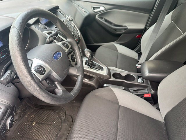 Used 2013 Ford Focus SE FWD image 12