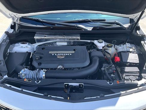 Used 2023 Cadillac XT4 Premium Luxury FWD image 30