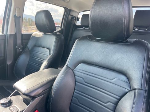 Used 2024 Ford Ranger Lariat w/ FX4 Off-Road Package image 8