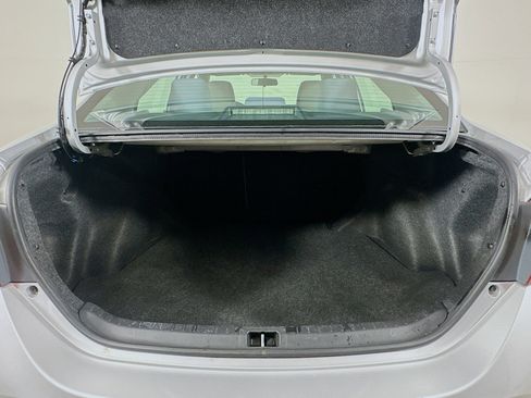 Used 2016 Toyota Corolla LE image 27