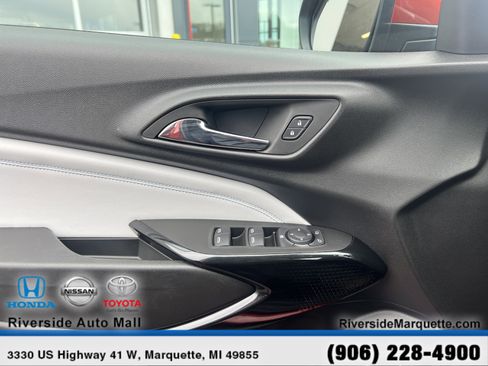 Used 2024 Chevrolet Trax LT w/ Driver Confidence Package FWD image 23