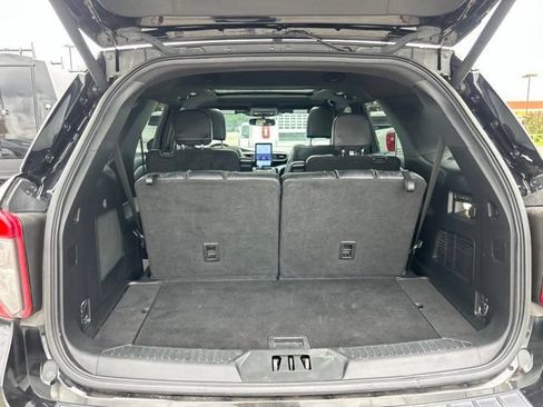 Used 2022 Ford Explorer ST w/ Equipment Group 401A AWD/4WD image 31