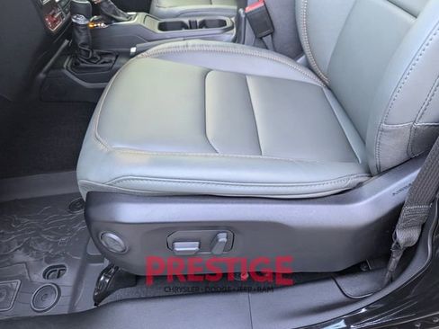 New 2026 Jeep Gladiator Mojave image 22