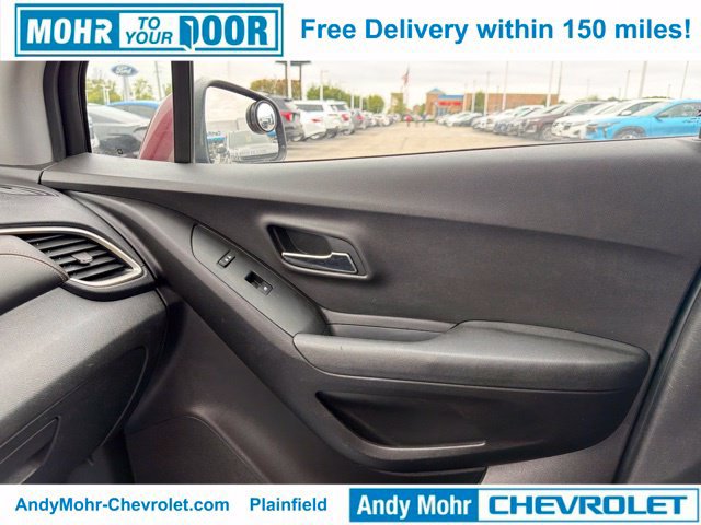 Used 2017 Chevrolet Trax LT AWD/4WD image 21