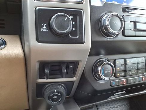 Certified 2021 Ford F250 Lariat w/ Lariat Ultimate Package image 28