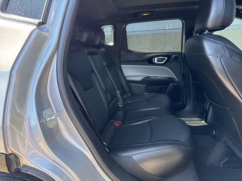 Used 2023 Jeep Compass Limited w/ Elite Group AWD/4WD image 11