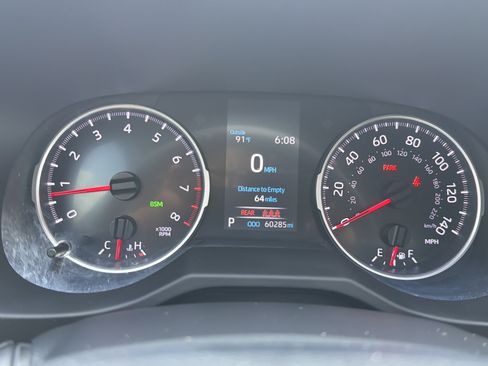 Used 2021 Toyota RAV4 XLE Premium FWD image 30