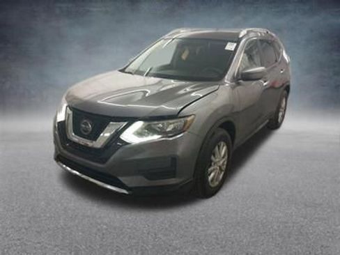 Used 2020 Nissan Rogue SV image 41