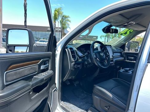 Used 2024 RAM 2500 Laramie AWD/4WD image 7