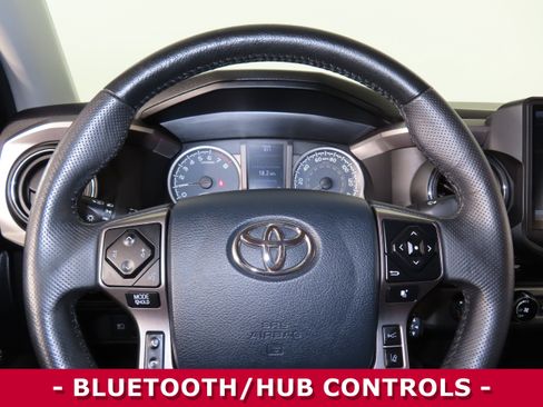 Used 2018 Toyota Tacoma SR5 image 11