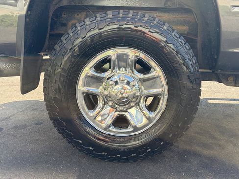 Used 2018 RAM 2500 Tradesman w/ Chrome Appearance Group AWD/4WD image 17