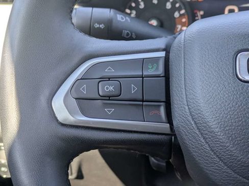 Used 2025 Jeep Compass Limited AWD/4WD image 25