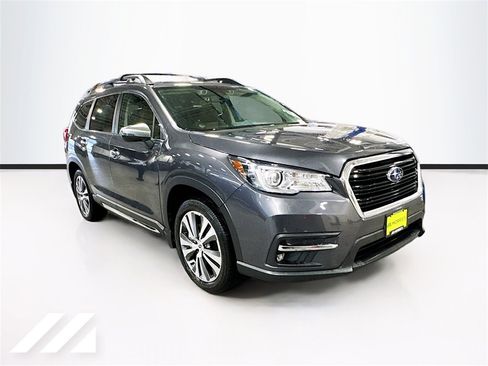 Certified 2022 Subaru Ascent Touring w/ Popular Package #2A image 3