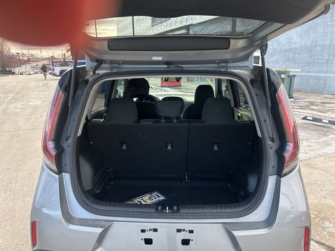 Certified 2024 Kia Soul LX w/ Option Group 015 image 11