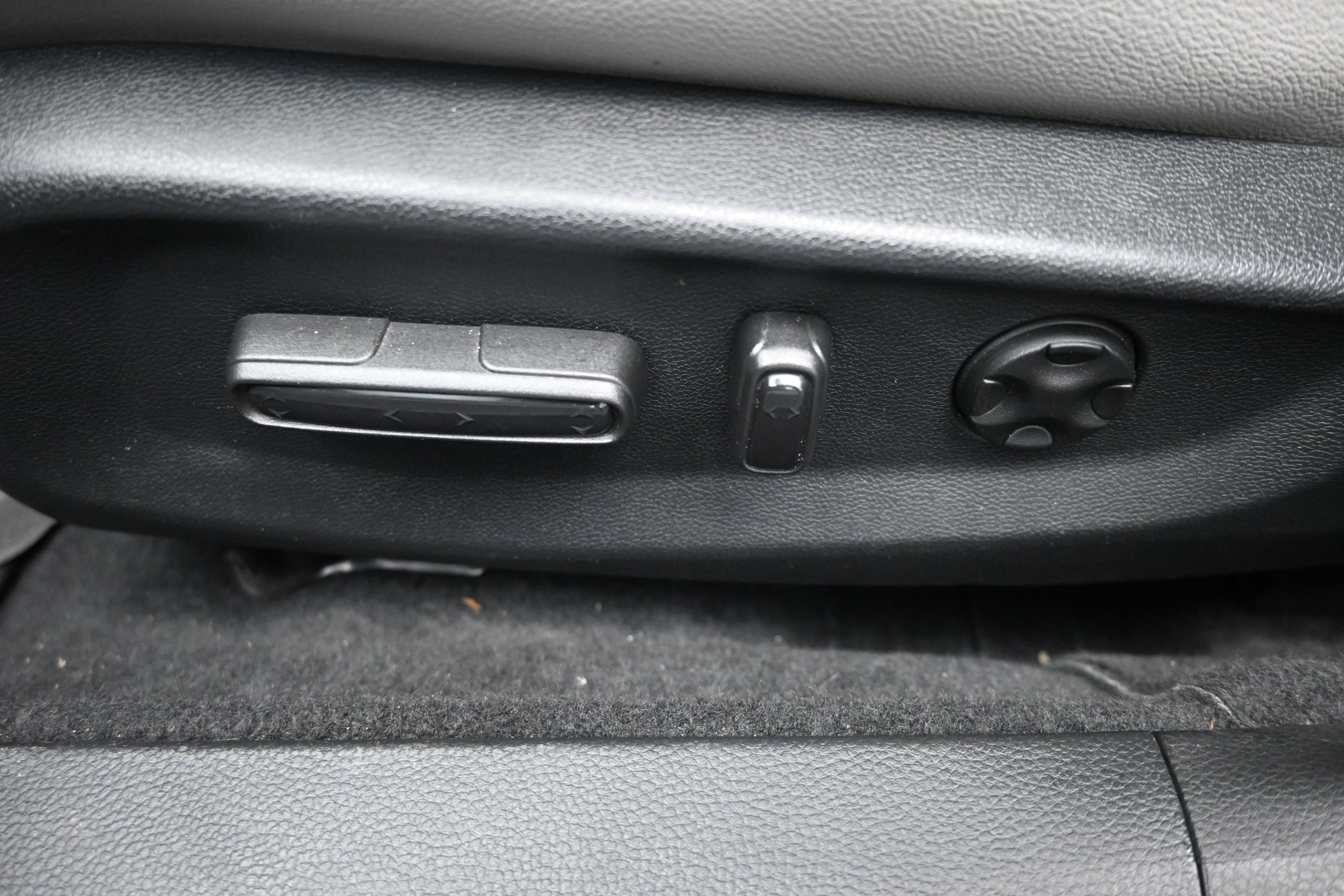 Used 2019 Honda Accord EX-L image 11