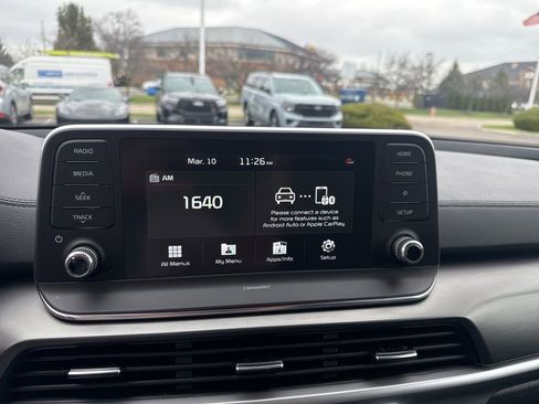 Used 2021 Kia Telluride S image 3