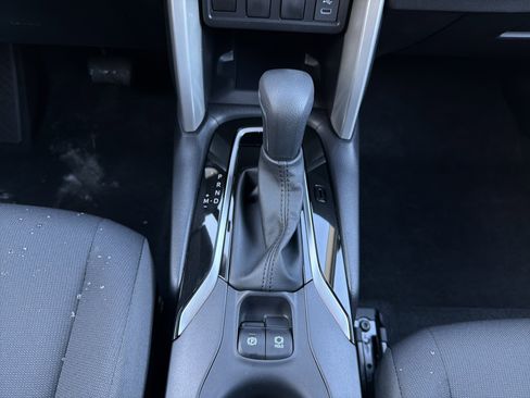 Used 2024 Toyota Corolla Cross LE image 22