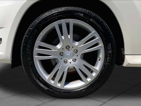 Used 2013 Mercedes-Benz GLK 350 4MATIC image 11