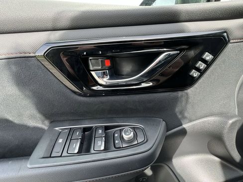 Used 2025 Subaru Forester Touring image 24