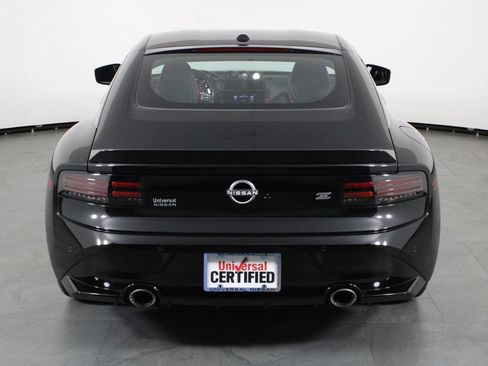 Certified 2025 Nissan Z Performance w/ Floor Mat Package RWD image 11