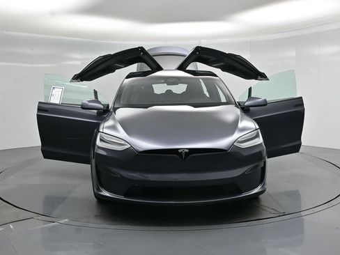 Used 2023 Tesla Model X AWD/4WD image 25