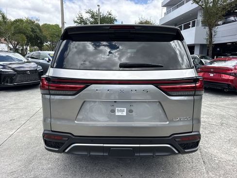 Used 2023 Lexus LX 600 F Sport w/ Accessory Package (Z1) AWD/4WD image 25