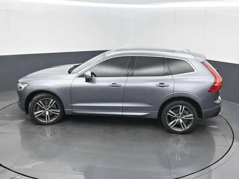 Used 2019 Volvo XC60 T6 Momentum w/ Multimedia Package image 42