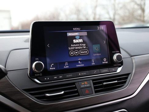 New 2025 Nissan Altima 2.5 SV image 11