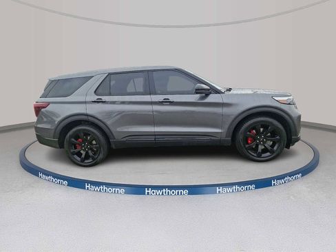 Used 2022 Ford Explorer ST w/ Equipment Group 401A image 7