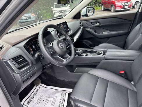 Used 2023 Nissan Rogue SV w/ SV Premium B Package AWD/4WD image 9