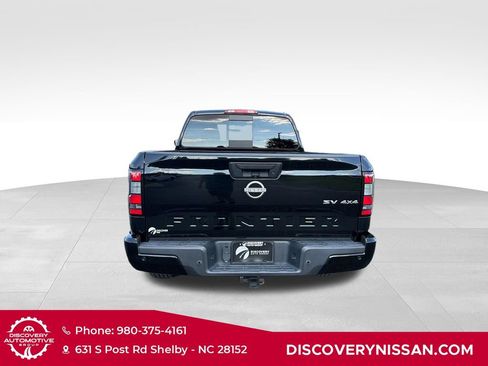 Certified 2023 Nissan Frontier SV w/ Technology Package AWD/4WD image 7