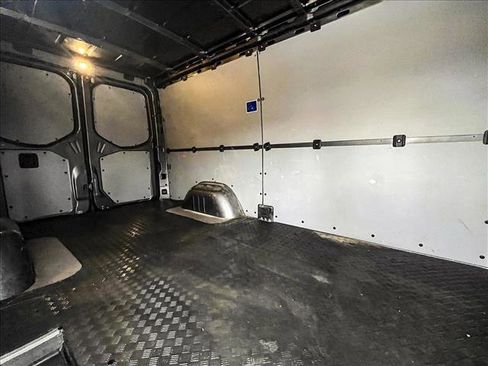 Used 2025 Mercedes-Benz Sprinter 2500 image 21