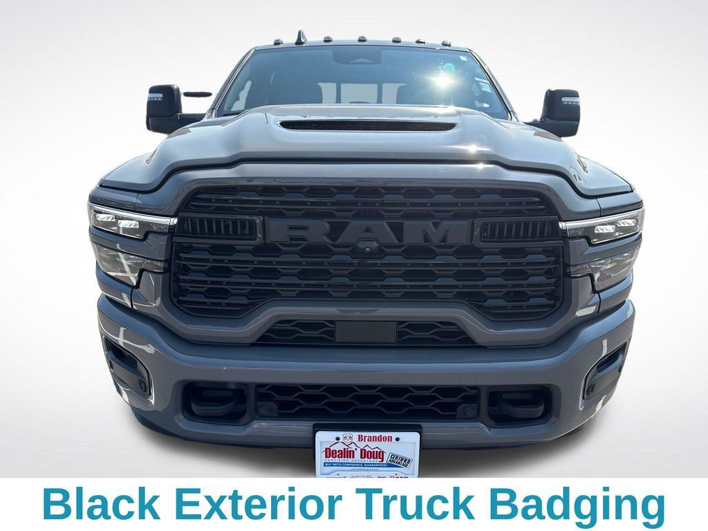 Used 2026 RAM 3500 Limited AWD/4WD image 9