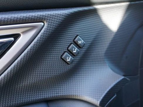 Used 2022 Subaru Forester Touring image 18