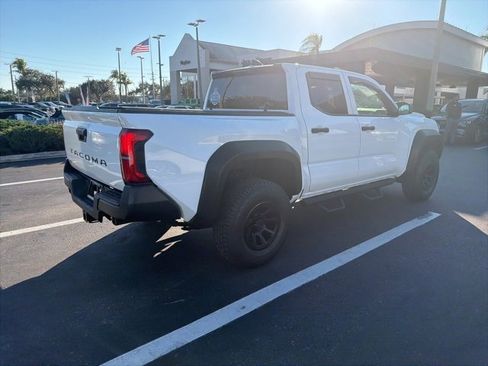 Used 2024 Toyota Tacoma SR image 8