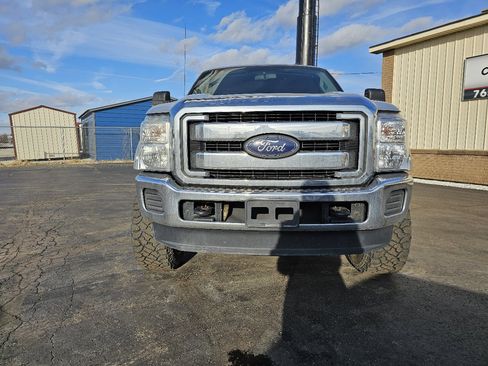 Used 2015 Ford F250 XLT image 11
